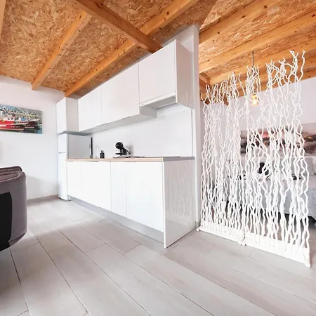 Volcan De La Geria * Tias